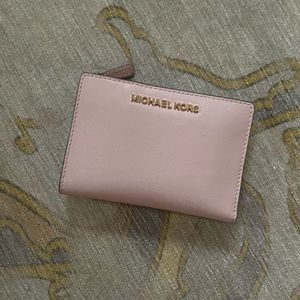 AUTHENTIC Michael Kors Small Wallet